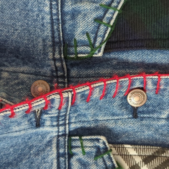 Jordache 90’s vintage patch jean jacket - Picture 6 of 9